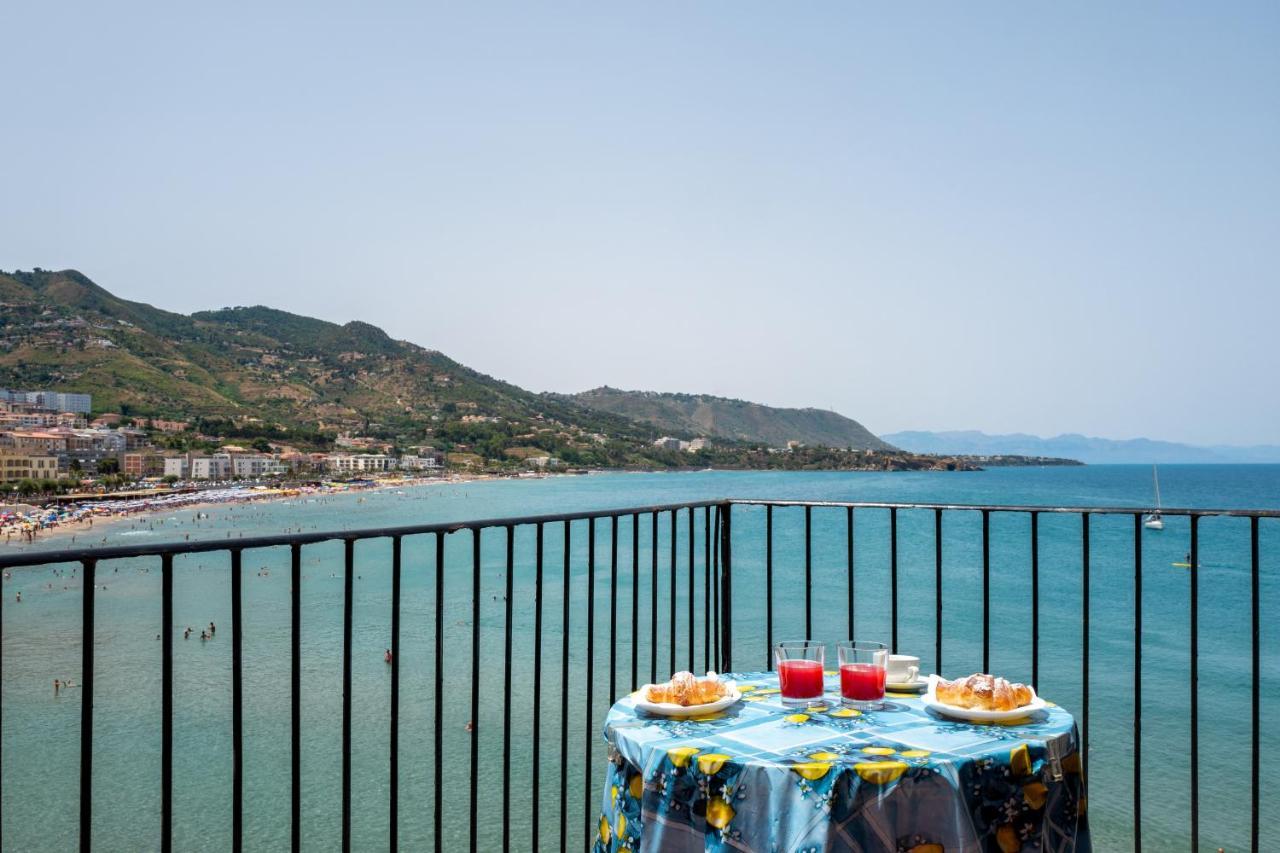 Lavatoioflats Casa Sul Mare E Sul Lavatoio Medievale A Cefalu Bagian luar foto